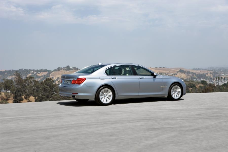  BMW ActiveHybrid 7 2009 года  (фото 17 из 41)